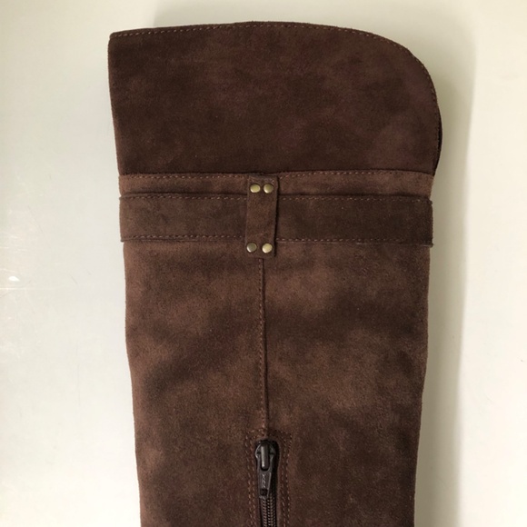 NWOT Brown Suede Boots by Arturo Chiang, 7.5 - Picture 3 of 9